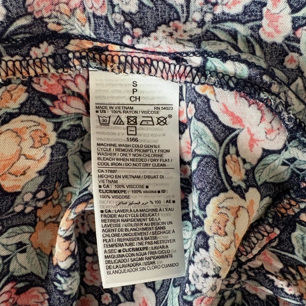 Old Navy Multicolor Floral Wrap Midi Dress - Picture 7 of 7